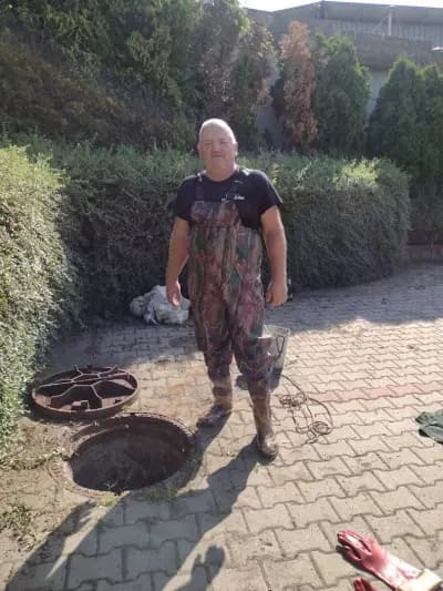 Отпушване на канали и източване на септични ями Велико Търново и региона.