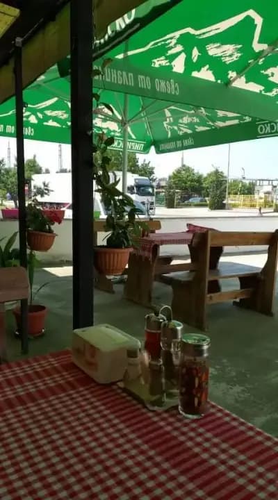 Ресторант Златно Пиле