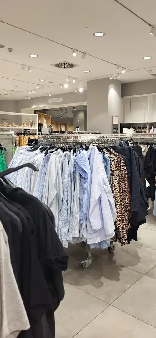 H&M