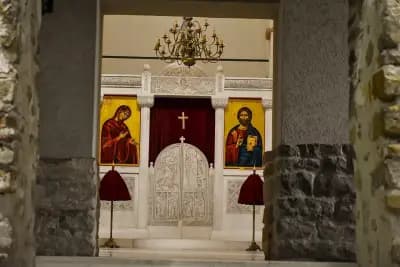 Храм „Свети Четиридесет Мъченици“