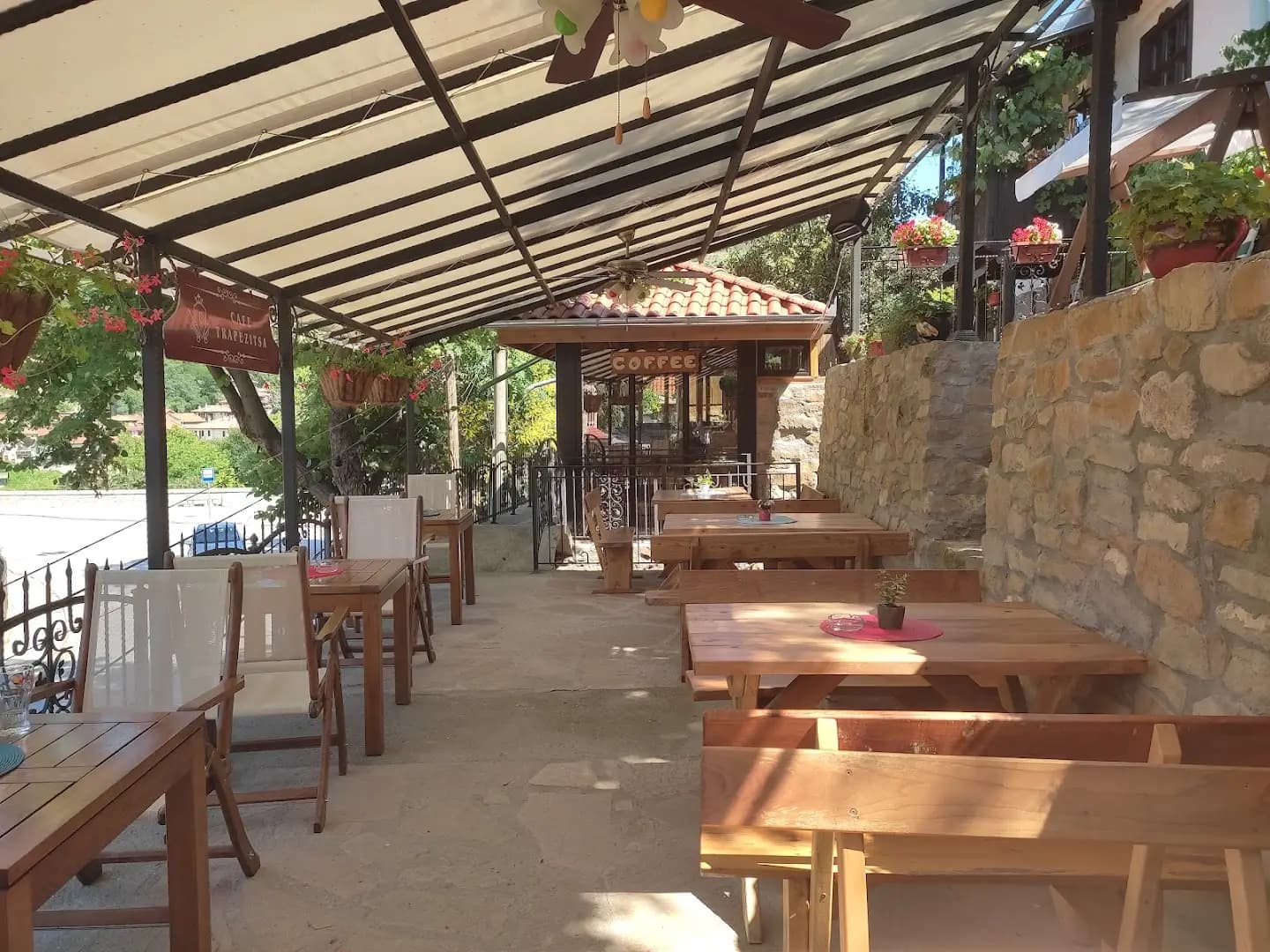 CAFE TRAPEZITSA