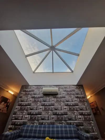 Executive Rooms and Suites Play