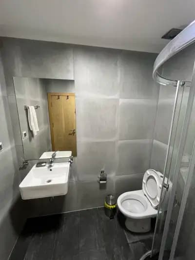 Executive Rooms and Suites Play
