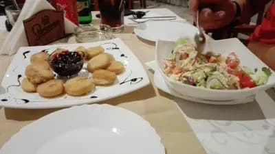 Хотел Елена