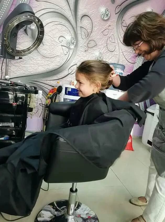 КРАСИ HAIR SALON & XRISI NAILS DESIGN