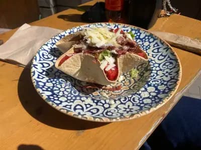 ВкусотéриЯ | cafe & burgers