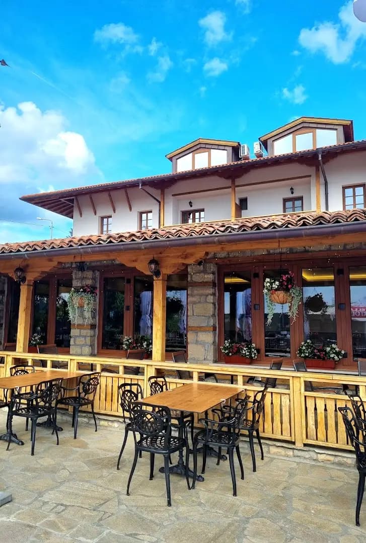 RESTE Bar and Dinner