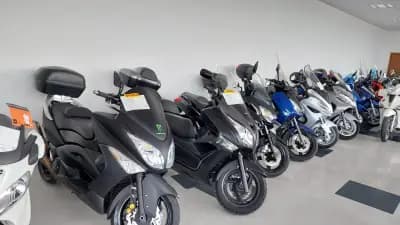 Автосалон Агресия