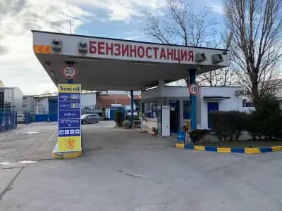 Бензиностанция "Йони Ойл"