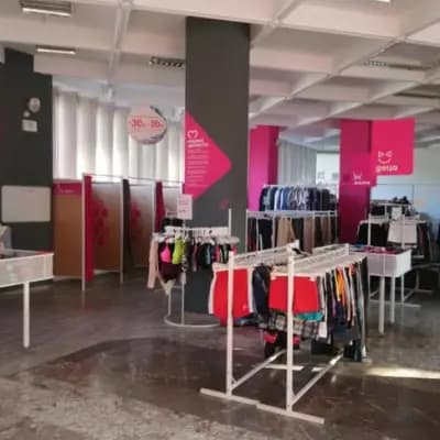 магазин MAGIA Асеновград - Second Hand & Outlet находки
