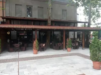 "Calgary" Bar & Food