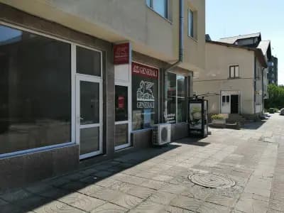 Дженерали Застраховане