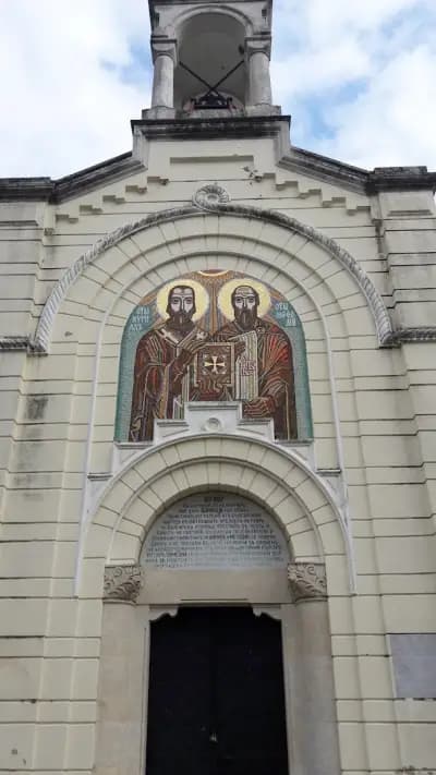 Храм-паметник "Св. св. Кирил и Методий"