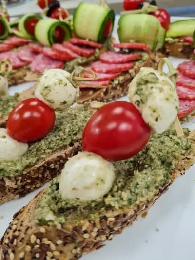 BRUNCH БРЪНЧ