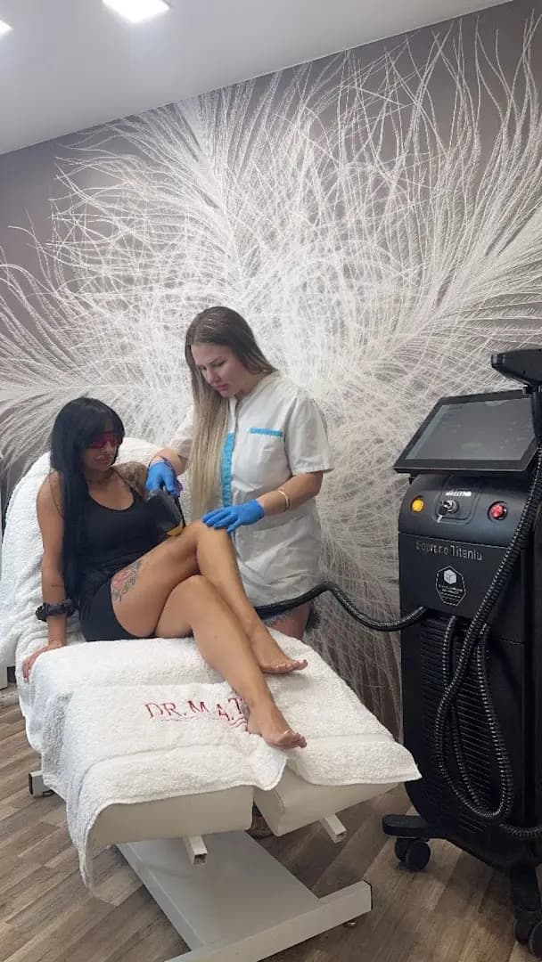 INA STANKOVA Studio PMU | Маникюр , Микроблейдинг, Микропигментация Ямбол