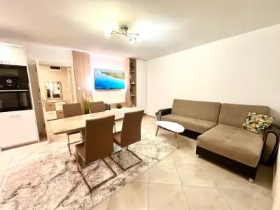Irina Apartment
