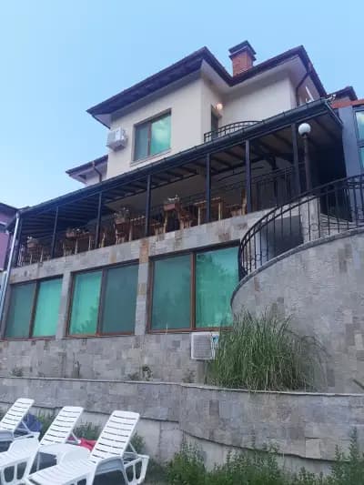 D.Villa Mineralni bani