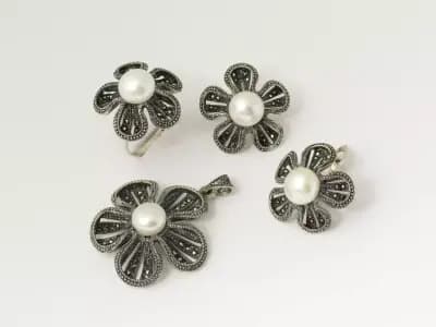 Tael Gold & Diamonds & Silver