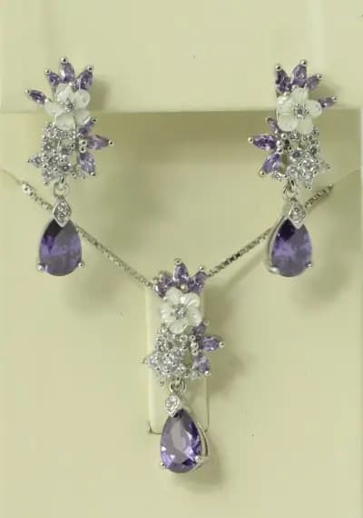 Tael Gold & Diamonds & Silver