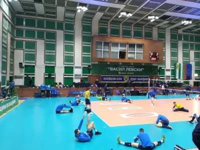 Общински плувен комплекс