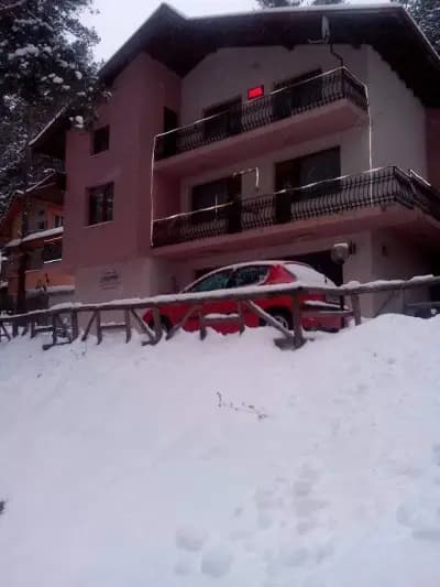 Семеен хотел "Шишарка"