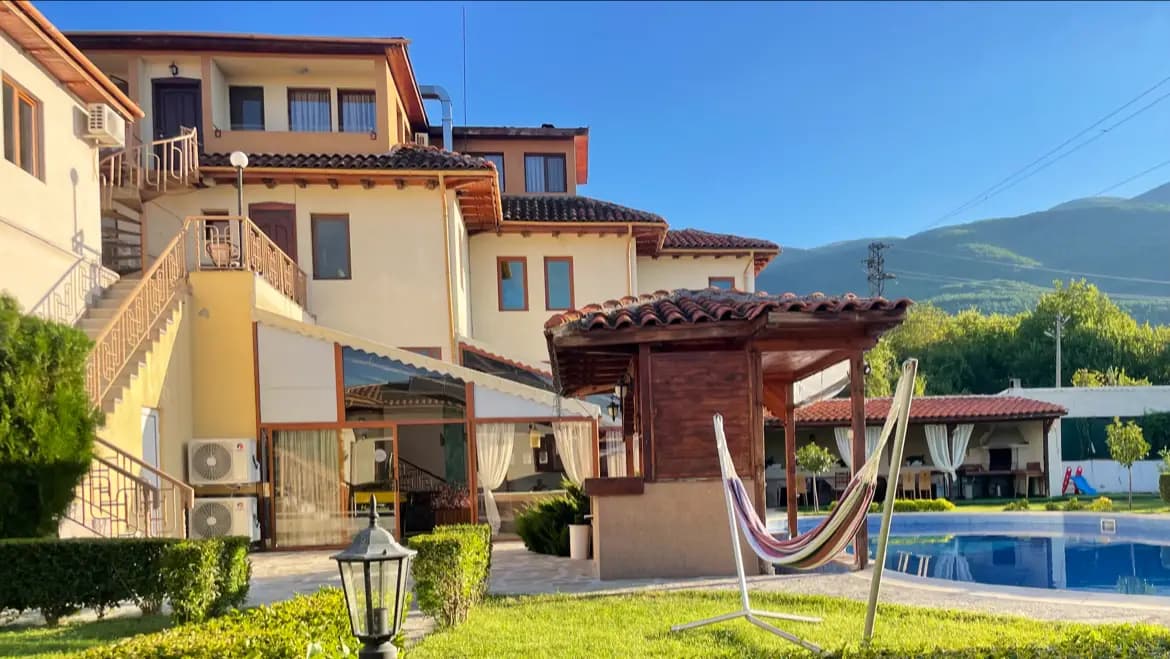 Complex Flora - guest house