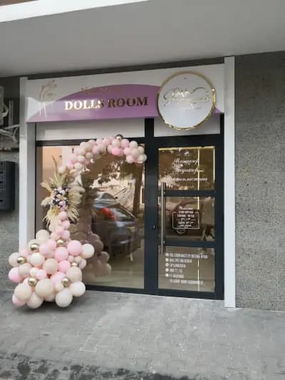 Dolls Room Nail