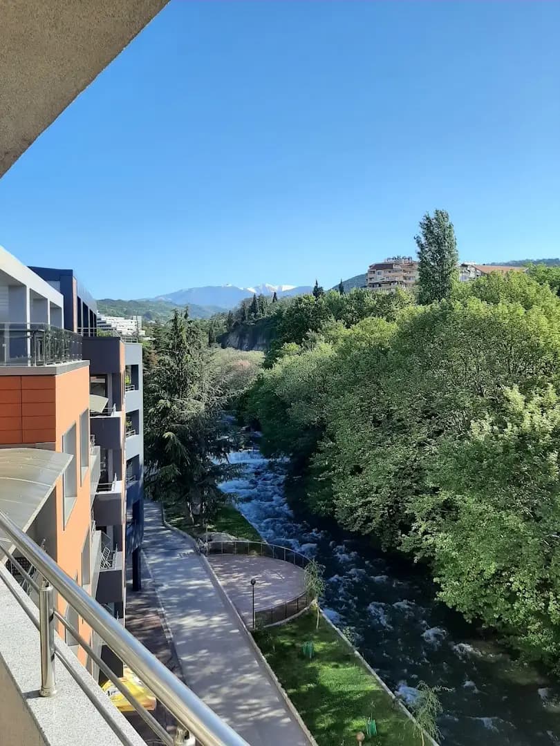 Sundance Apartments