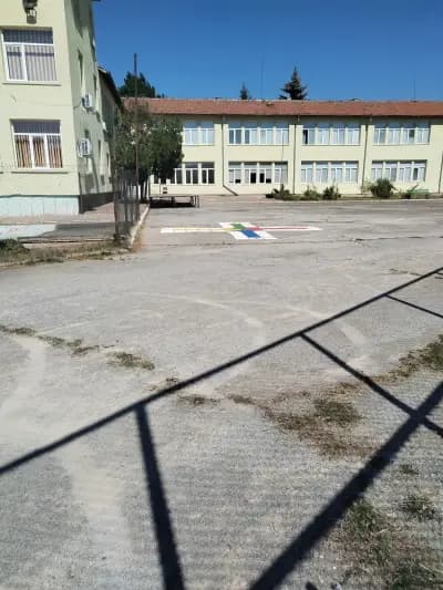 ОУ "Св. св. Кирил и Методий"