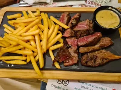 Happy Bar & Grill Bankya