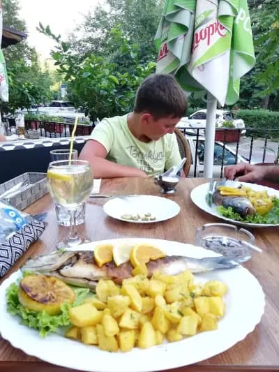 Ан Джи Ли