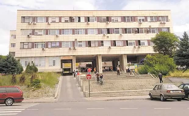 Д-Р ПЕТЪР ЧАРАКЧИЕВ - ГАСТРОЕНТЕРОЛОГ, БЛАГОЕВГРАД