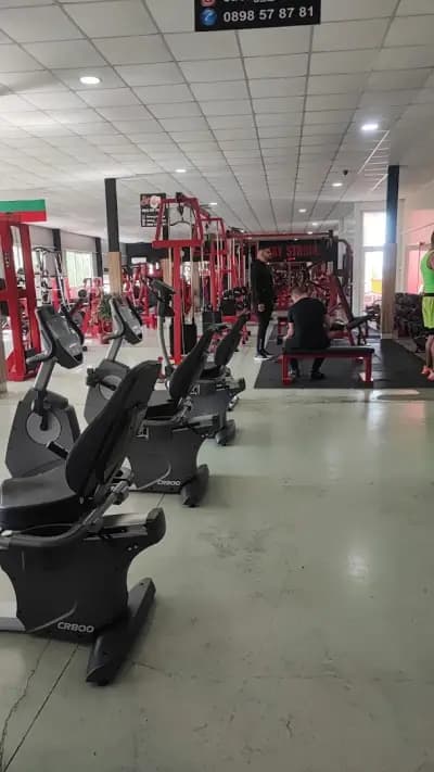 Fitness "Strong"