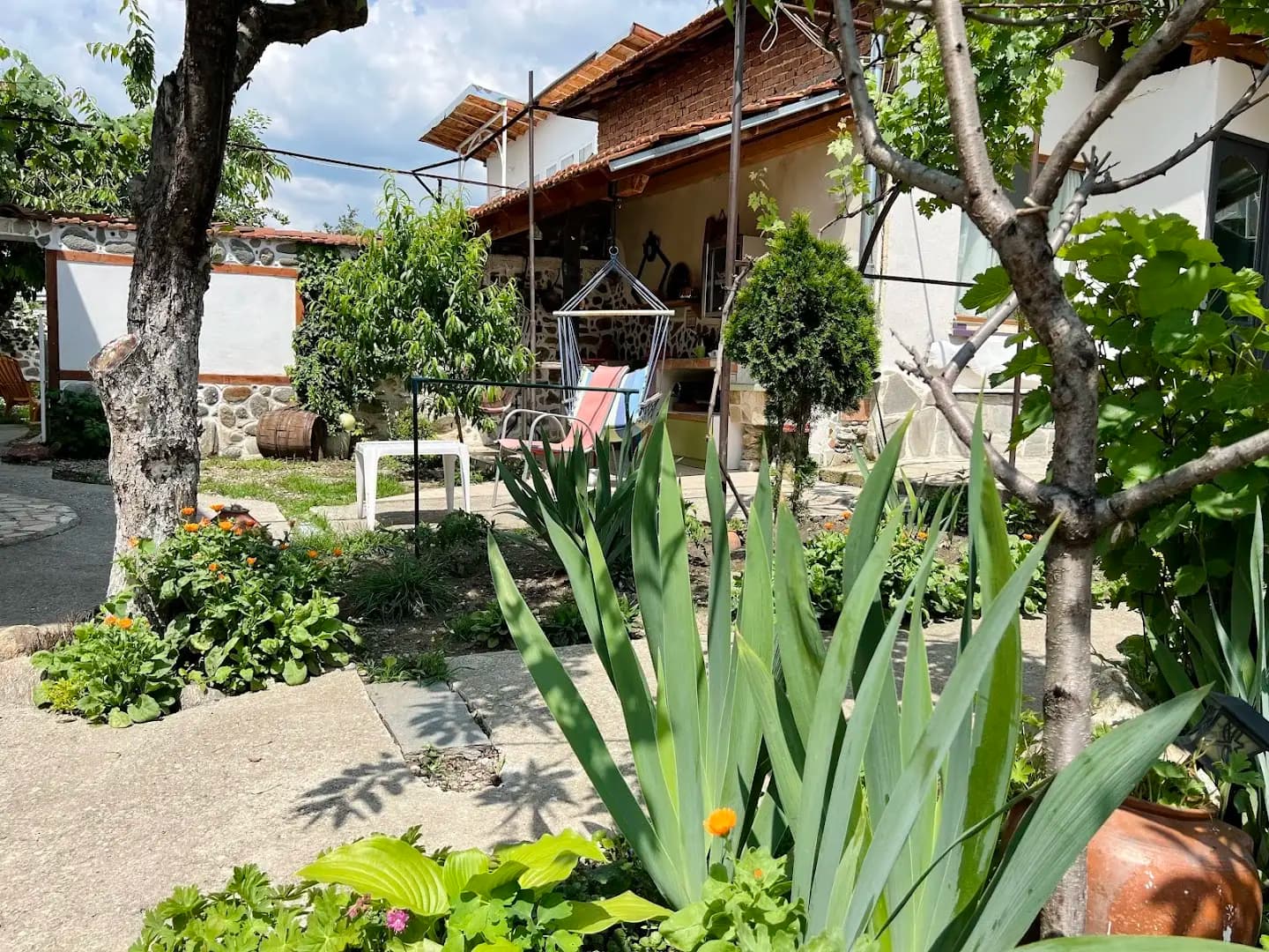 Adart Home