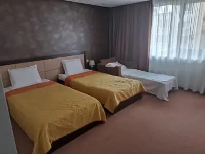 Хотел Кардинал