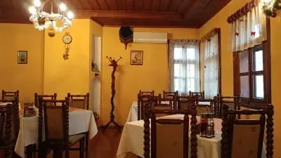 Старата къща