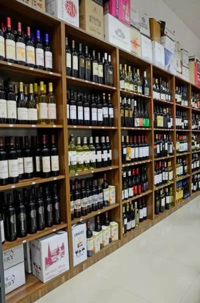 Tanini Wine Shop-предлагащ IQOS устройства