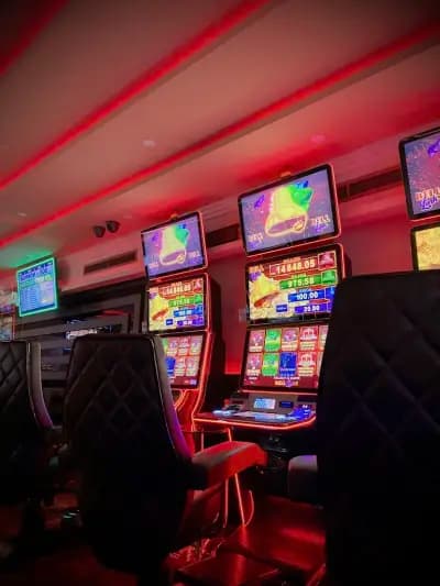 Circle gaming club
