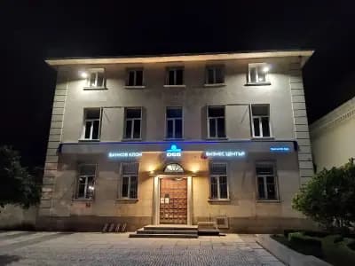ОББ клон Сливен - бизнес център за клиенти с годишен оборот над 1 млн. евро
