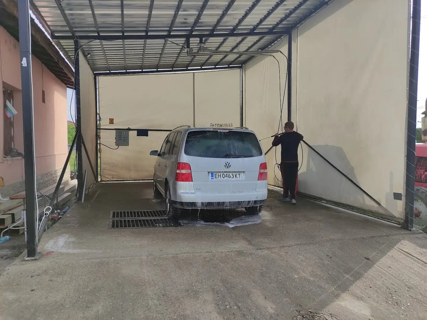 Автомивка на самообслужване Джарко