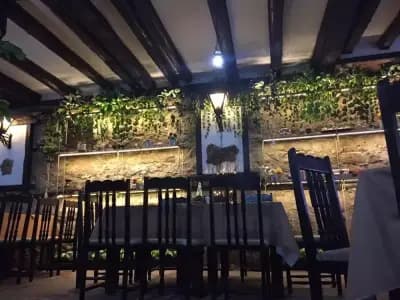 Harry Restaurant