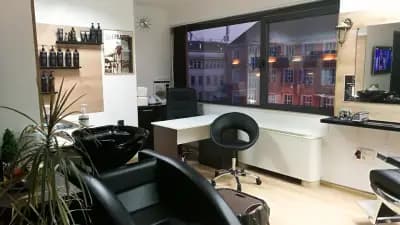 САЛОН ЗА КРАСОТА ТИАРА БАРБЪРС-Tiarra Barber's Luxury