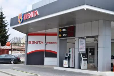 Бензиностанция Бенита