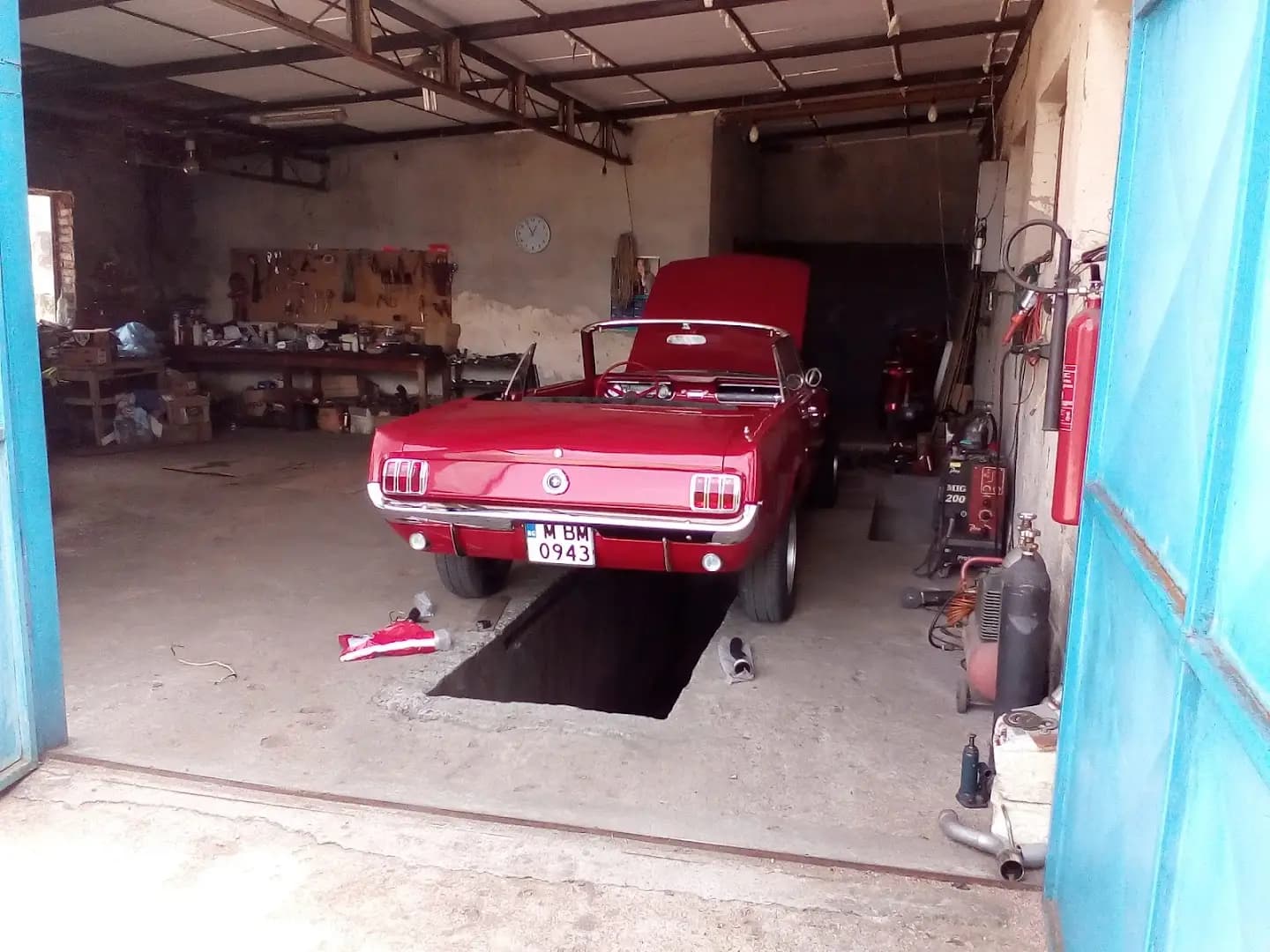 Автосервиз ауспуси и стъкла