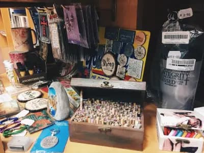 Християнска книжарница CLC