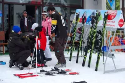 Ski & Snowboard School Steve