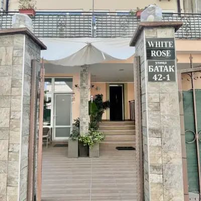 White Rose Guest Rooms