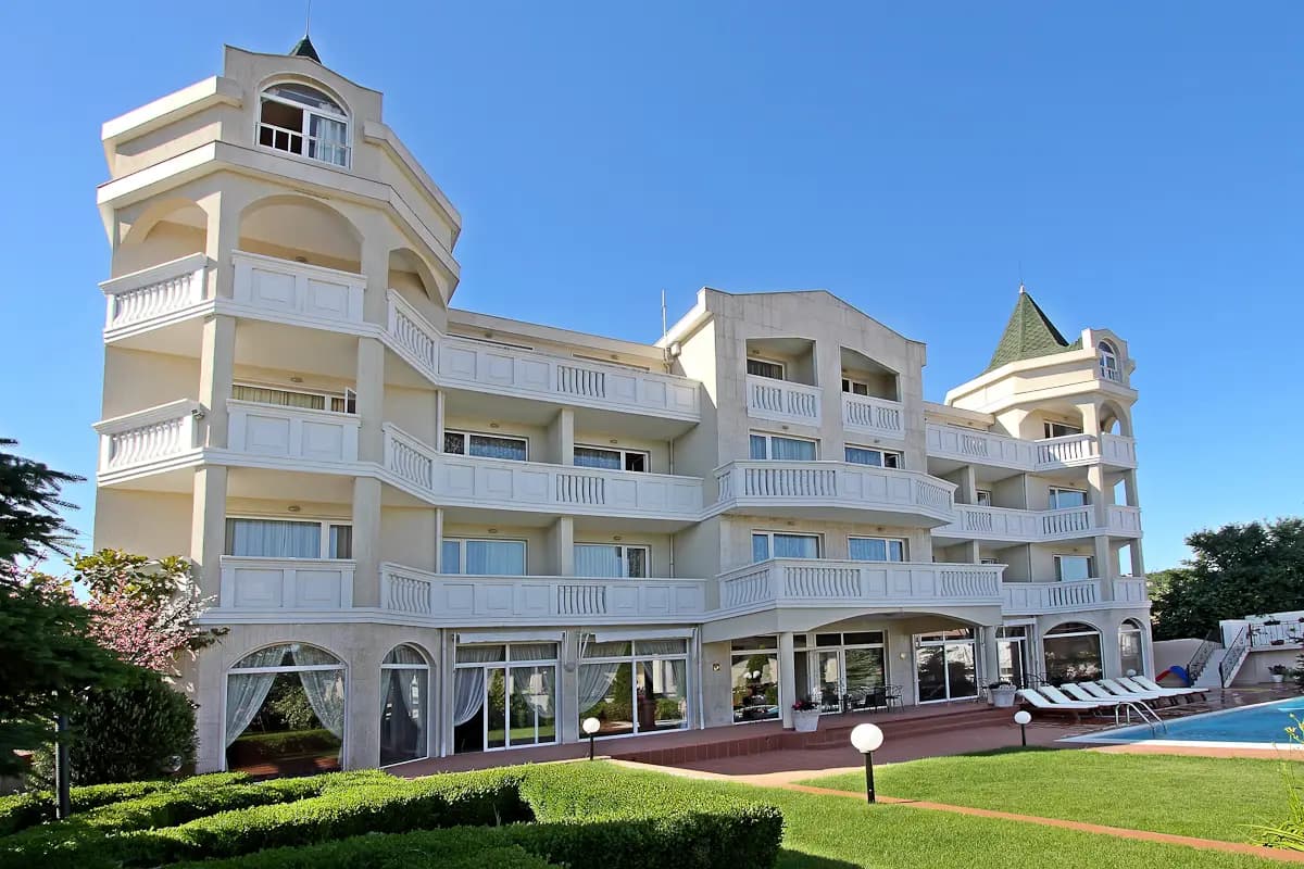 Alekta Hotel - Free parking