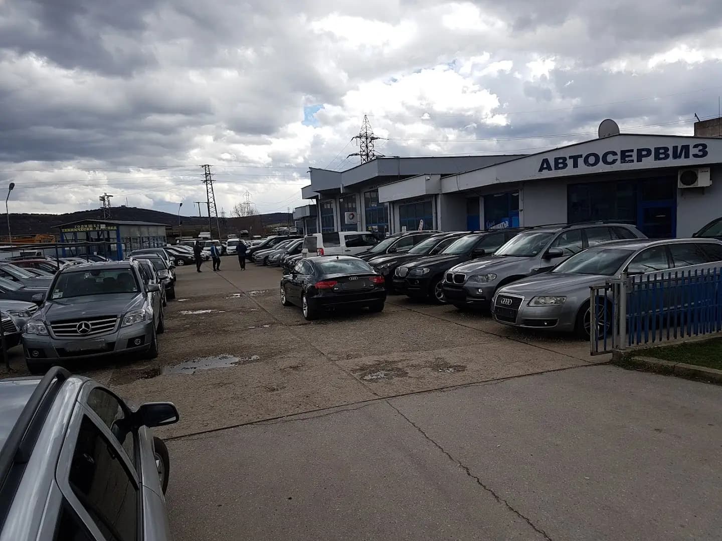 Автоцентър "Крис"