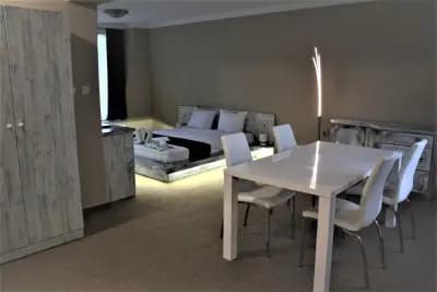Hotel Oppium Restaurant & Garden